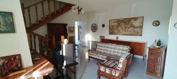 6 rooms Apartment in Cervaro, Italy No. 114704 12