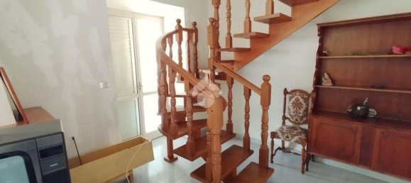 6 rooms Apartment in Cervaro, Italy No. 114704 2