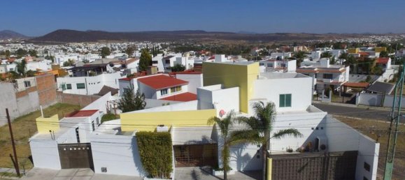 4 bedrooms House in Queretaro, Mexico No. 149771 2