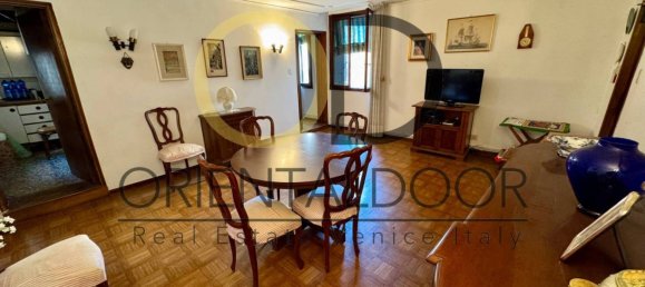 2 bedrooms Apartment in Venice, Italy No. 103324 15
