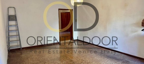 2 bedrooms Apartment in Venice, Italy No. 103324 9