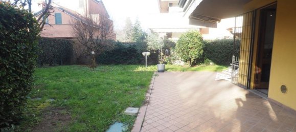 5 rooms Villa in Saronno, Italy No. 237018 10