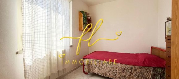 4 rooms Apartment in Cecina, Italy No. 280339 15