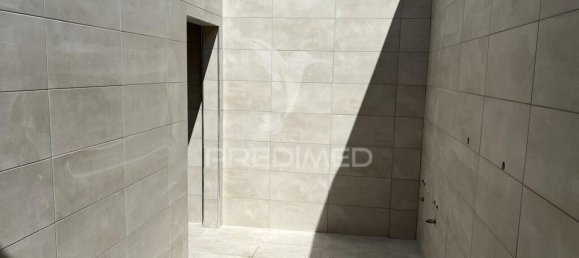 Склад 2550м² в Лориш, Португалия № 160914 8