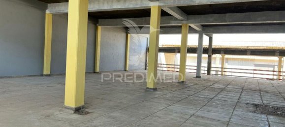 Склад 2550м² в Лориш, Португалия № 160914 2