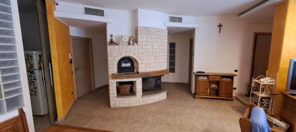 10 rooms House in Castelplanio, Italy No. 289934 3