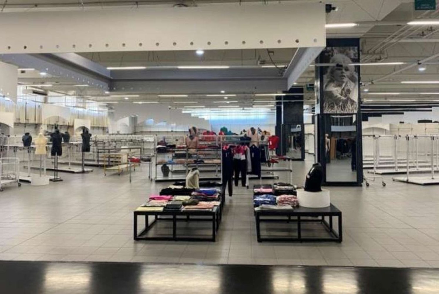  مستودع في Verona, Italy 1700متر مربع رقم 123337