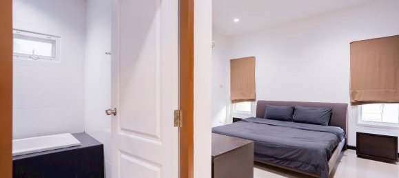 3 bedrooms House in Hua Hin, Thailand No. 64752 5