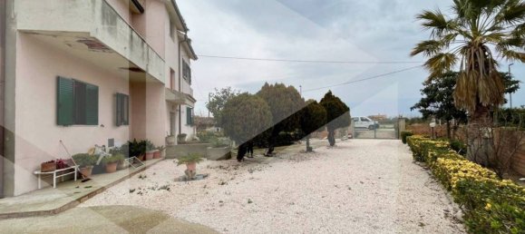 3 rooms Apartment in Termoli, Italy No. 19227 2