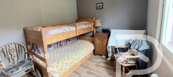 2 bedrooms House in Orrouy, France No. 160130 9