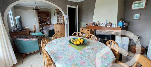 2 bedrooms House in Orrouy, France No. 160130 5