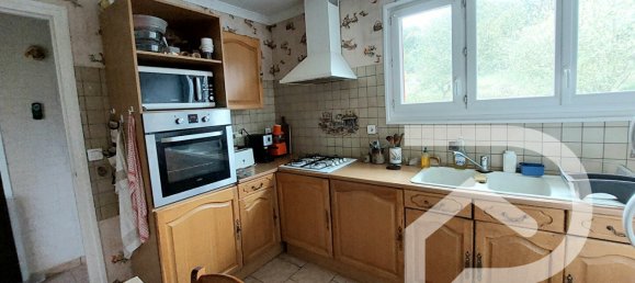 2 bedrooms House in Orrouy, France No. 160130 7