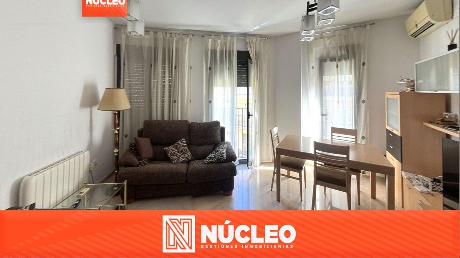 3 bedrooms Apartment in Requena, Spain No. 232930