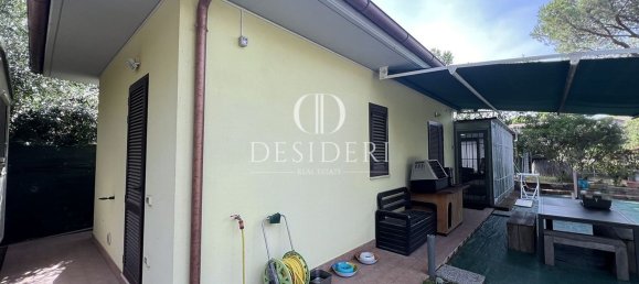 2 bedrooms Apartment in Grosseto, Italy No. 342443 2