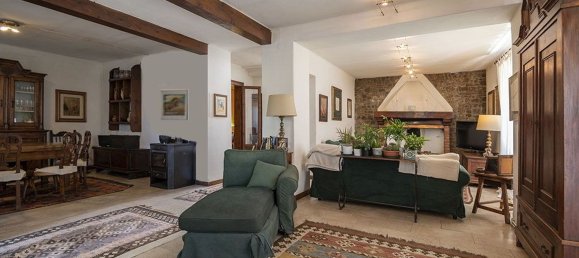18 rooms House in Castell'Arquato, Italy No. 252205 2