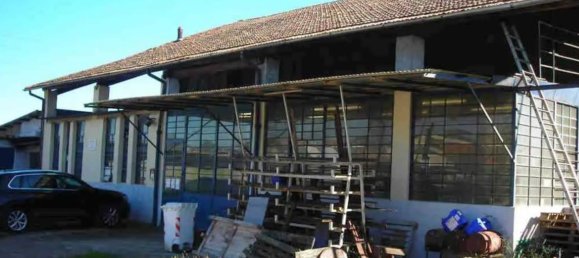 554m² Warehouse in Vigevano, Italy No. 64338 10