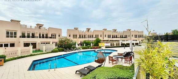 4 bedrooms Townhouse in Al Hamra Village, UAE No. 23085 23