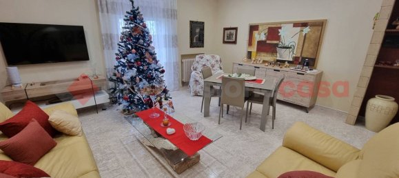4 rooms House in Taranto, Italy No. 236392 13