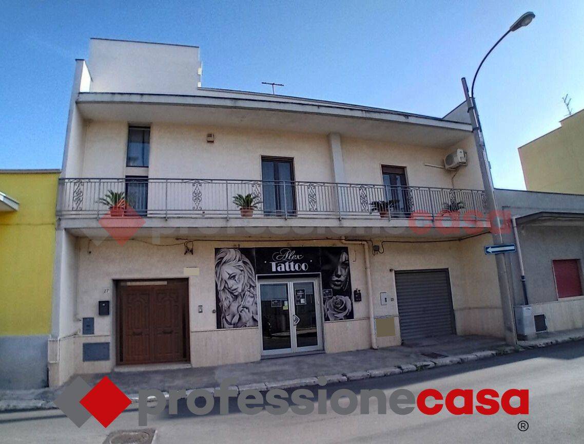 4 rooms House in Taranto, Italy No. 236392