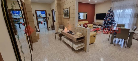 4 rooms House in Taranto, Italy No. 236392 10