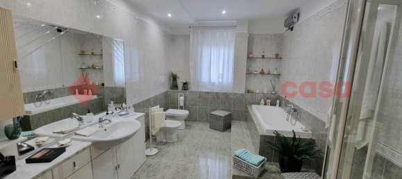 4 rooms House in Taranto, Italy No. 236392 23