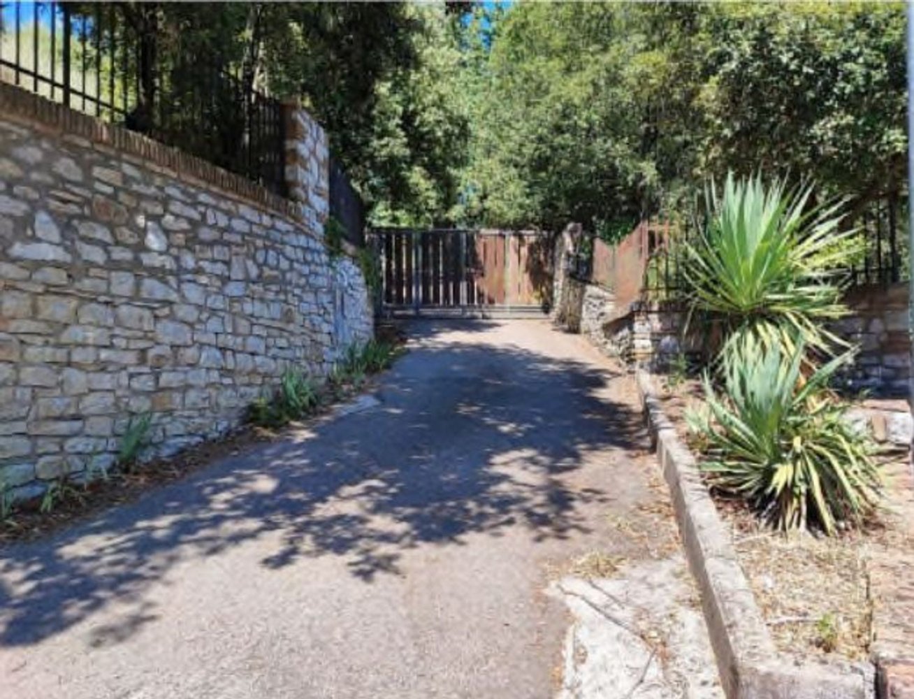 5 rooms Apartment in Perugia, Italy No. 34819