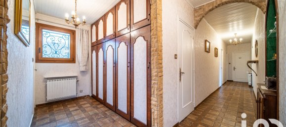 4 bedrooms House in Auboue, France No. 65147 10