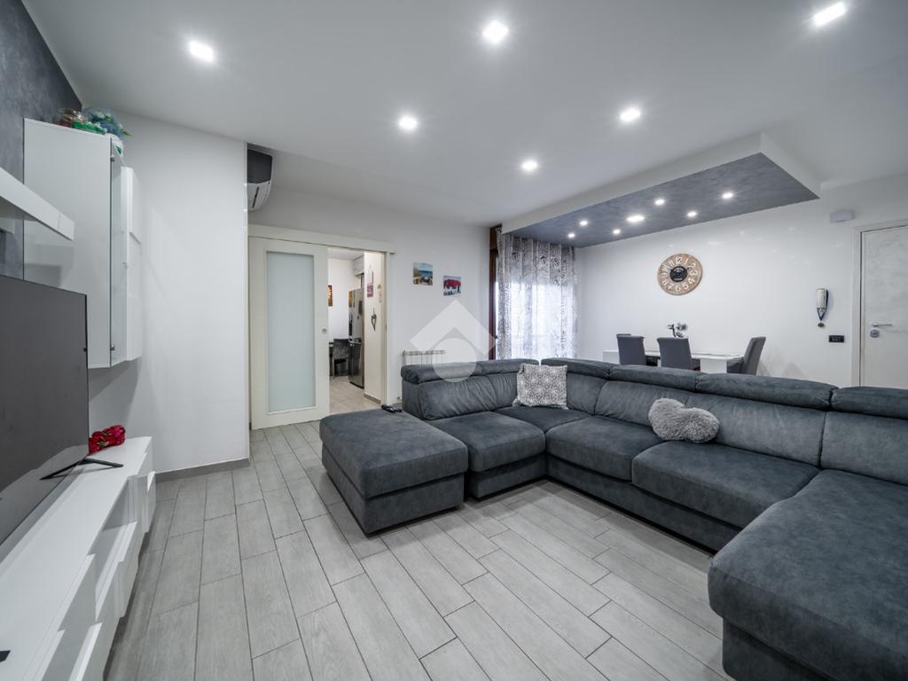 2 bedrooms Apartment in Carpi, Italy No. 17297