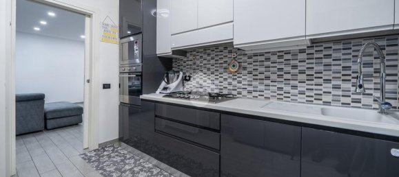 2 bedrooms Apartment in Carpi, Italy No. 17297 6