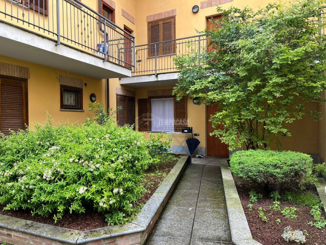 Apartamento de 2 dormitorios en Giaveno, Italy No. 333245