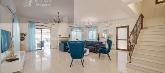 Вилла с 4 спальнями в Паралимни, Аммохостос, Кипр № 9217 5