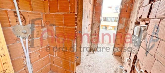 4 rooms Duplex in Teverola, Italy No. 171136 5