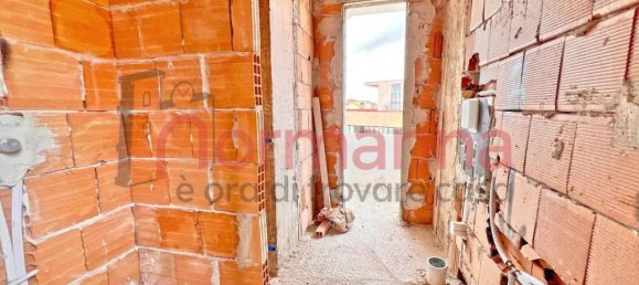4 rooms Duplex in Teverola, Italy No. 171136 8