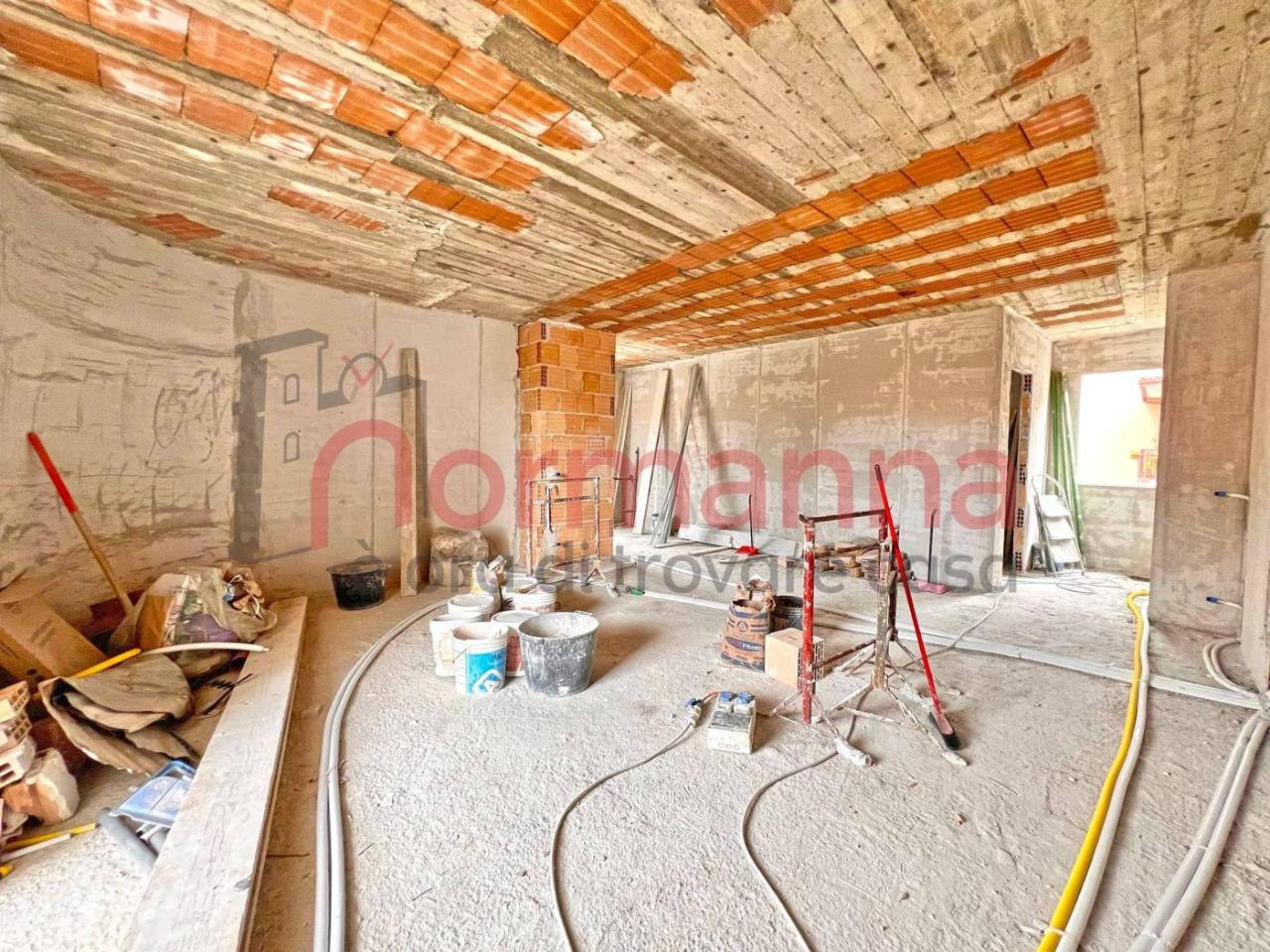 4 rooms Duplex in Teverola, Italy No. 171136