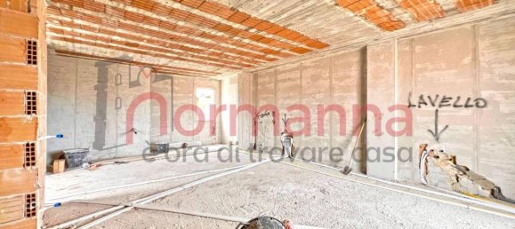 4 rooms Duplex in Teverola, Italy No. 171136 9