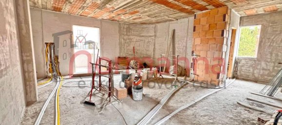 4 rooms Duplex in Teverola, Italy No. 171136 7