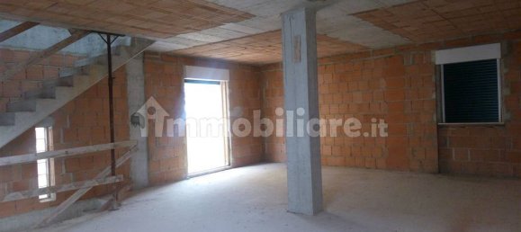 Casa de 5 habitaciónes en San Martino sulla Marrucina, Italy No. 227831 8