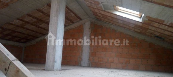 Casa de 5 habitaciónes en San Martino sulla Marrucina, Italy No. 227831 7