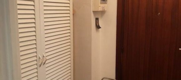 Studio in Paris, France No. 151816 4