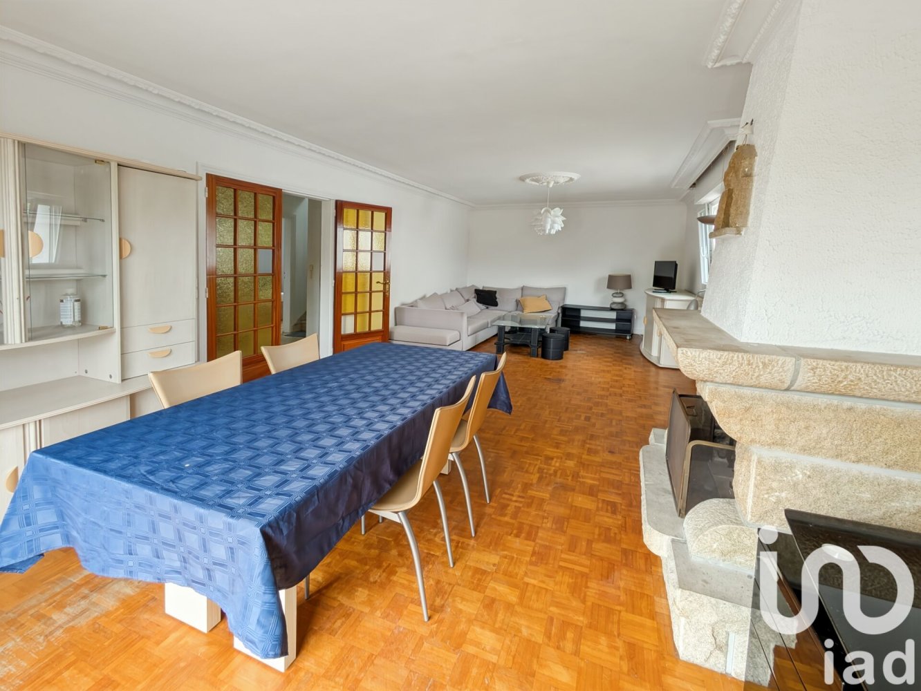 Casa de 5 dormitorios en Riantec, France No. 323901