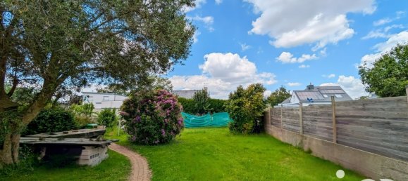 Casa de 5 dormitorios en Riantec, France No. 323901 2