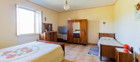 5-salle Maison à Bucchianico, Italy No. 172398 9