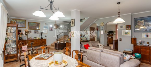 Вилла с 5 комнатами в Ривальба, Италия № 305173 2