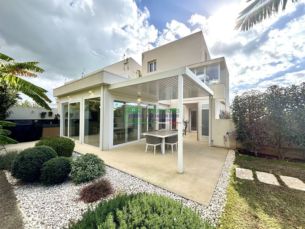 2 bedrooms Villa in Ragusa, Italy No. 62234