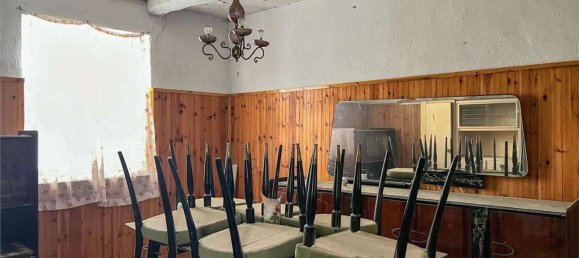 29-Zimmer Haus in Cortemilia, Italy, Nr. 234336 49