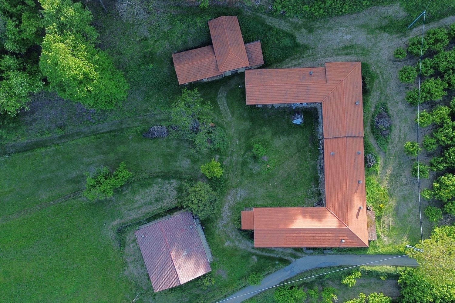 29-Zimmer Haus in Cortemilia, Italy, Nr. 234336