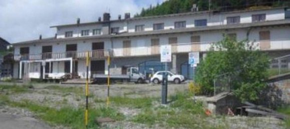 4064m² Commercial property in Fanano, Italy No. 326870 8