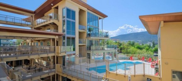 2 bedrooms Condo in British Columbia, Canada No. 1224 3