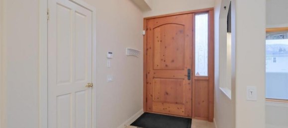 2 bedrooms Condo in British Columbia, Canada No. 1224 8