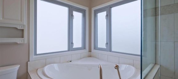 2 bedrooms Condo in British Columbia, Canada No. 1224 5